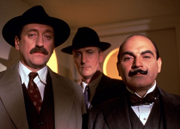 Hercule Poirot arrête le Suspect n°1 de TMC