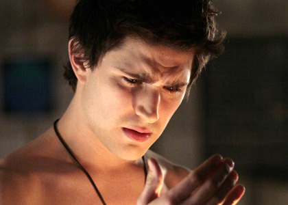 Carton plein pour Kyle XY sur W9 Carton plein pour Kyle XY sur W9