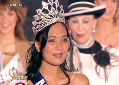 Valérie Begue (Miss Réunion) est élue Miss France 2008 Valérie Begue (Miss Réunion) est élue Miss France 2008