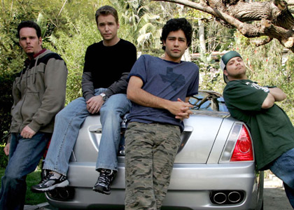 Avant W9 et après TPS, Entourage en DVD