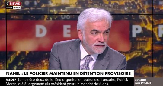 « C’est un hypocrite total ! » Pascal Praud insulté en direct dans L’Heure des Pros sur CNews 