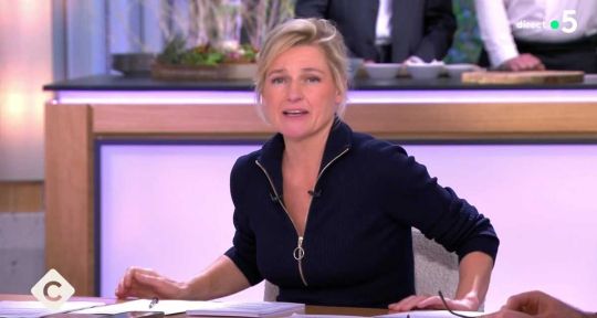 C à vous : Bertrand Chameroy rembarre Anne-Elisabeth Lemoine pour son retour sur France 5