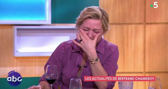 C à vous : « On peut s’arrêter là ! », Anne-Elisabeth Lemoine demande à Patrick Cohen de se taire sur France 5