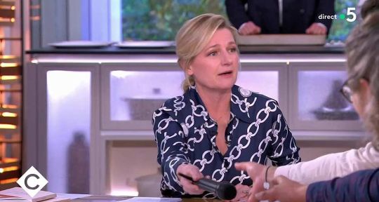 C à vous : Anne-Elisabeth Lemoine s’énerve en direct sur France 5 « C’est très mal foutu cette émission ! »