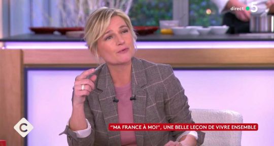 C à vous : Anne-Elisabeth Lemoine se voit fermer la porte au nez par ses invités sur France 5