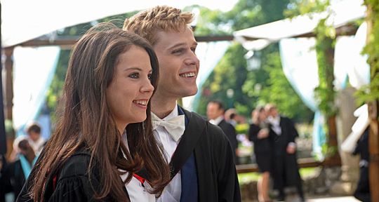 William & Kate : Romance royale (TF1) : qui sont Dan Amboyer et Alice ST. Clair, dans l’histoire vraie du Duc de Cambridge et Kate Middleton ?