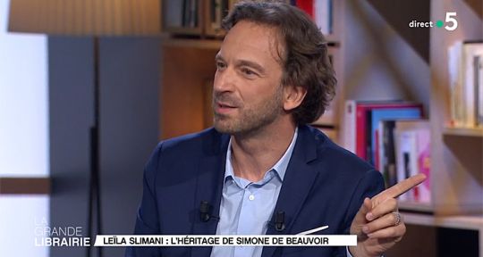 La grande librairie (bilan d’audience) : François Busnel réalise une saison record, un hommage historique pour Jean d’Ormesson