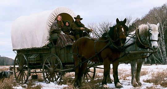 La petite maison dans la prairie : Walnut Grove en flammes, les Ingalls quittent France 4