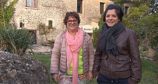 Bienvenue à l’hôtel : Isabelle & Julie, Maguy & Alain, Laure & Delphine et Elodie & Damien bataillent sur TF1