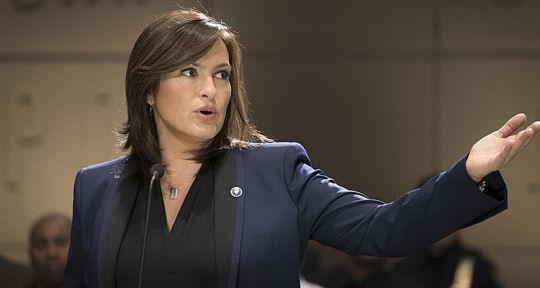 New-York, unité spéciale (TF1) : T.R. Knight (Grey’s Anatomy) accusé d’être un violeur en série, Mariska Hargitay adulée par les ménagères