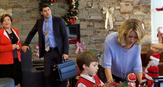 Une cadeau sur mesure pour Noël (TF1) : Quand Beverley Mitchell (Lucy Camden dans 7 à la maison) participe aux festivités