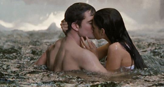 Twilight 4 : Bella et Edward, un mariage à record historique pour 6Ter