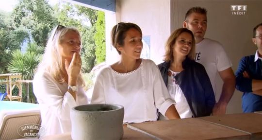 Bienvenue en vacances (TF1) : Brice, Lova et leur caméra douteuse, Michel et sa femme privés de naturisme