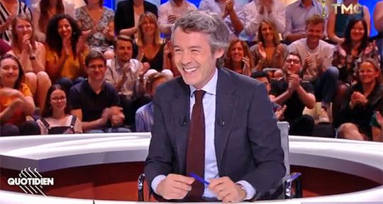 Quotidien : Yann Barthès cisaillé, Cyril Hanouna maintenu à l’écart