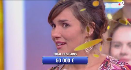 N’oubliez pas les paroles : la maestro Julie s’offre 50 000 euros et un mariage
