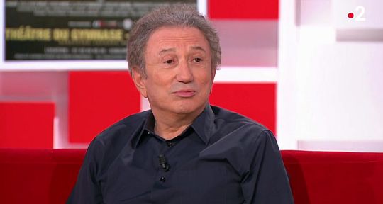 Vivement Dimanche : Michel Drucker assomme Karine Ferri et Stéphane Plaza avec un record