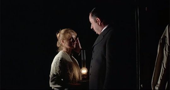 Programmes TV du lundi 28 octobre 2019 : Secrets d’histoire et Marie la sanglante (France 3), La guerre des mondes avec Léa Drucker (Canal+), Le juge et l’assassin (Arte)...