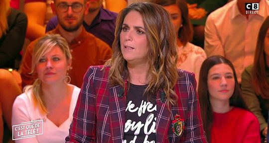 C’est que de la télé : Valérie Bénaïm chute en audience, le podium de C8 menacé