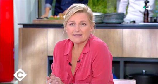 C à vous (bilan d’audience) : Anne-Elisabeth Lemoine toujours plus haut face à Yann Barthès et Cyril Hanouna