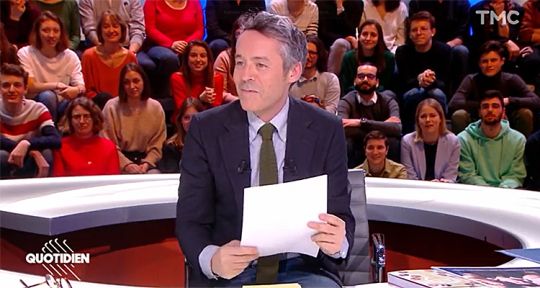 Quotidien : Yann Barthès quitte l’antenne avec Benjamin Griveaux sur une hausse d’audience