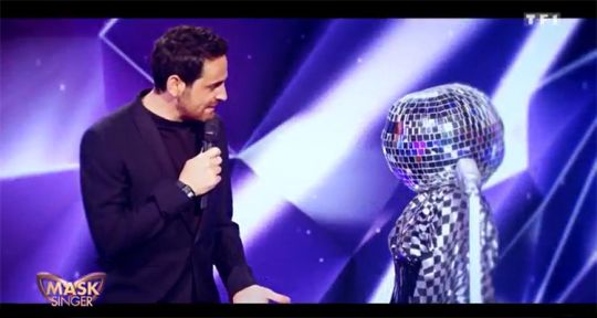 Mask Singer (TF1) : une perte fatale pour Camille Combal, 2 stars dévoilées et un nouveau personnage