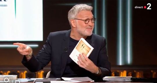 On est en direct : Laurent Ruquier et Karine Lacombe tirent à boulets rouges sur Florian Philippot, France 2 détonne en audience On est en direct : Laurent Ruquier et Karine Lacombe tirent à boulets rouges sur Florian Philippot, France 2 détonne en audience