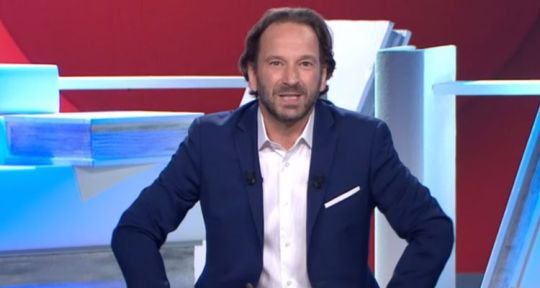 La grande librairie du mercredi 30 juin 2021 : Sylvain Tesson, Jean-Pierre Siméon, Katrina Kalda et Olivier Frébourg avec François Busnel sur France 5