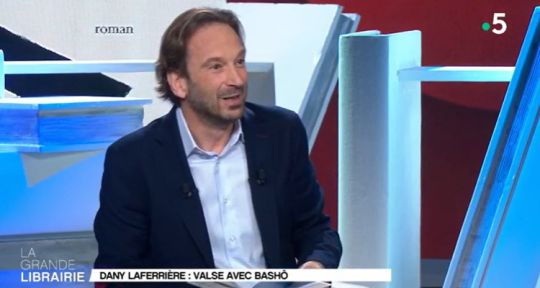 La grande librairie du mercredi 17 novembre 2021 : Justine Lévy, Clara Dupont-Monod, Marie Darrieussecq avec François Busnel sur France 5