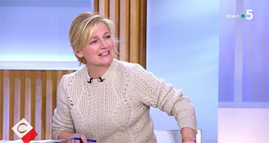 C à vous : accident en direct pour Anne-Elisabeth Lemoine, un départ inattendu sur France 5