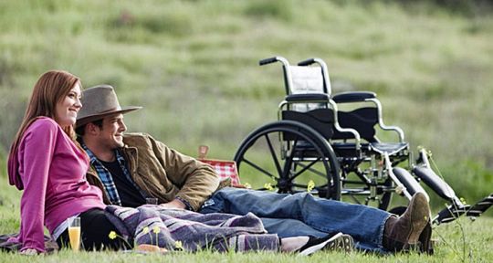 Pas à pas vers son destin (M6) : Andrea Bowen (Desperate Housewives) crée la polémique en cavalière paralysée