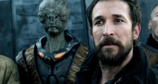 Falling Skies (Saison 3 / NT1) : « Tom Mason (Noah Wyle) n’est pas un héros d’action qui tue tout sur son passage comme Arnold Schwarzenegger »