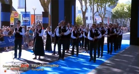 Festival Interceltique de Lorient : la grande parade plébiscitée face aux Experts, Vivement Dimanche et D&Co