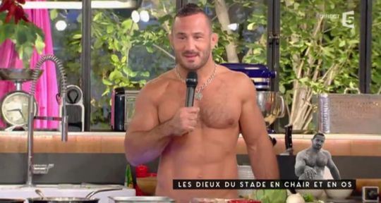 C à vous : Sylvain Potard se dénude, Francis Lalanne recadre Anne-Sophie Lapix et France 5 au plus haut