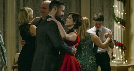 Les douze coups de noël (TF1) : Jen Lilley (Des jours et des vies) face au fantôme de Thomas Beaudoin, vu dans Blacklist