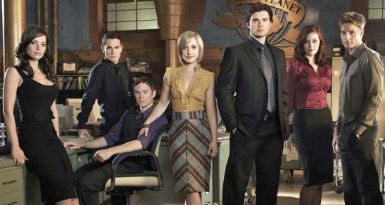 Audiences Access (14 au 18 décembre 2015) : Smallville enchaine les records, C à vous et TPMP en repli pour leur dernière semaine