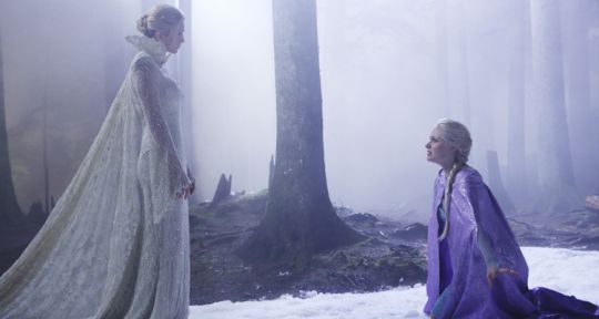 Once upon a time (saison 4) : La Reine des Neiges fait son entrée, le Valet de cœur fait son retour