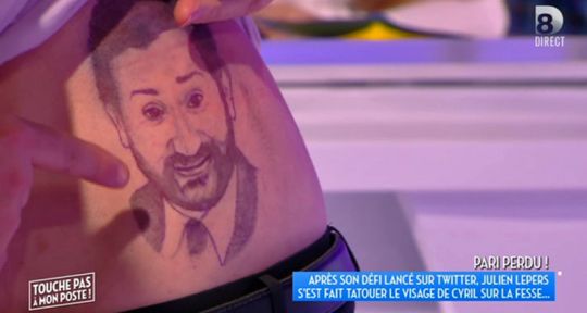 Touche pas à mon poste : Julien Lepers se fait tatouer Cyril Hanouna sur la fesse, D8 au top