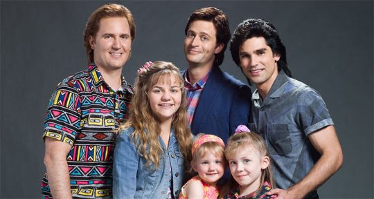 La Fête à la maison : avant son retour sur Netflix, M6 dévoile les coulisses de la sitcom dans un téléfilm