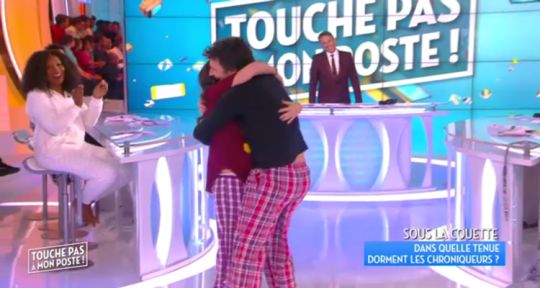 Touche pas à mon poste : Julien Courbet tout juste au-dessus du million avec les chroniqueurs en pyjama