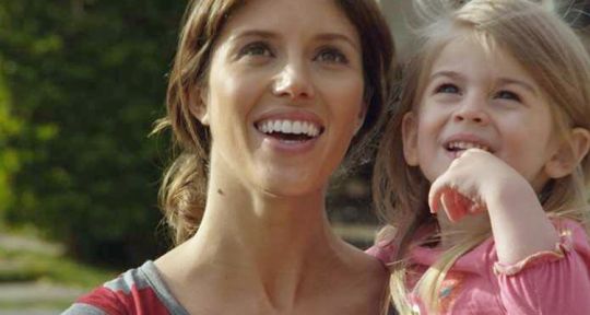 Une mère en détresse (W9) : la fille de Kayla Ewell (Vampire Diaries) en danger à cause de Bryce Johnson (Pretty little liars)