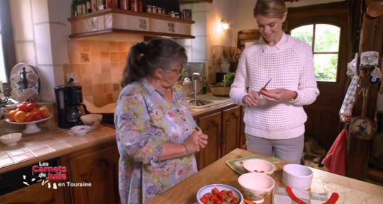 Les Carnets de Julie à Chédigny : Loches en visite, la Beuchelle et la tarte à la rhubarbe et aux fraises dans l’assiette