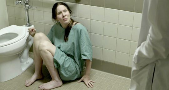 Une mère abusée (TF1) : Lynn Collins (True Blood) piégée dans un plan diabolique échafaudé par Adam Kaufman (State of Affairs) 