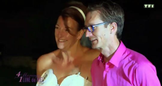 4 mariages pour 1 lune de miel : Une décoration « négligée » et une robe « mal ajustée » pour la cérémonie en rose de Priscille