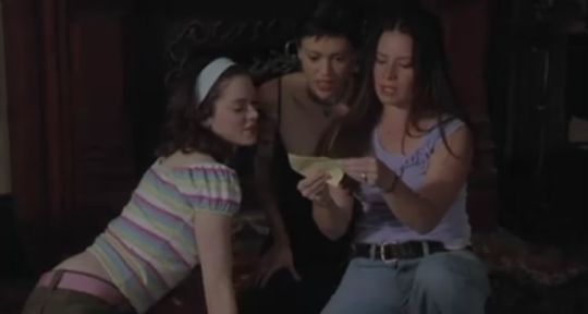 Charmed :  Le baiser du vampire fait chavirer Paige et les fans des sœurs Halliwell