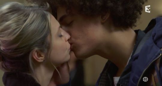 Plus belle la vie : Emma surprend un baiser entre Baptiste et Alexandra, Barbara interroge Abdel sur sa mère  