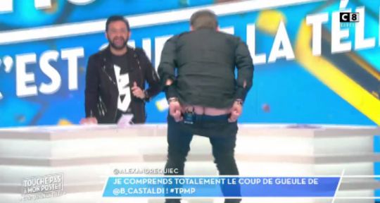 Touche pas à mon poste : Benjamin Castaldi montre ses fesses et s’en prend aux journalistes, Cyril Hanouna en hausse