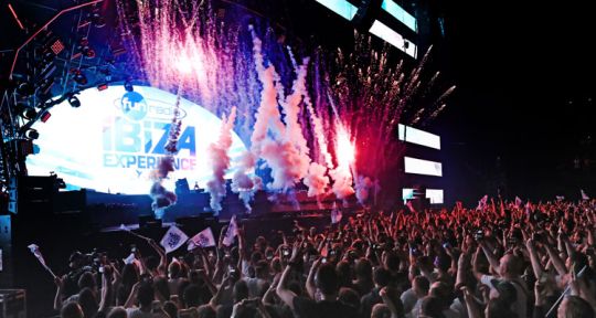 La Nuit Fun Radio Ibiza Experience : Robin Schulz, Hardwell, Afrojack... passent la nuit sur W9