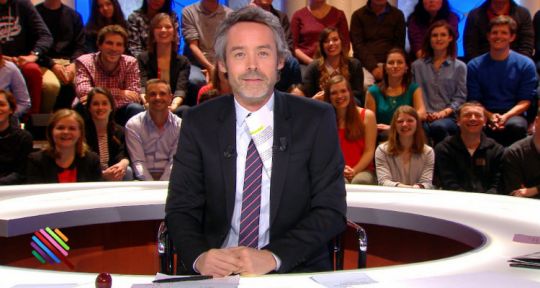 Quotidien : Yann Barthès se moque de David Pujadas et prend le dessus sur Touche pas à mon poste