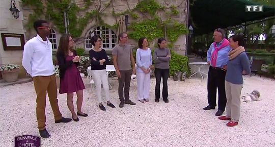 Bienvenue à l’hôtel : Ludovic tacle tout chez Marie-Josée et Patrick, Arnold impressionné par François Hollande