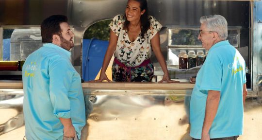 Elsa Esnoult (Les mystères de l’amour) passe ses vacances au « Camping Paradis » avec Marie Fugain